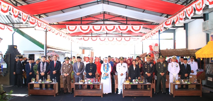 Binaan Lapas Banyuwangi  13 Orang Bebas Usai Terima Remisi Umum 