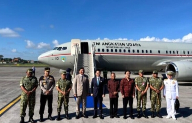 Kapolda Bali Kawal dan Antar Keberangkatan Menteri Pertahanan RI dan Menteri Pertahanan Jepang