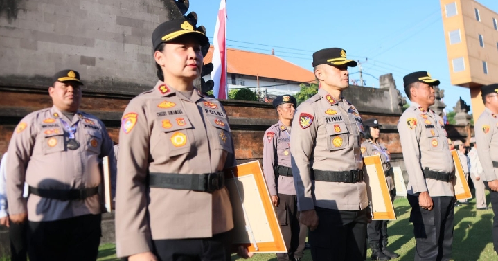Polres Jembrana Meraih Prestasi Gemilang Dengan Menerima Penghargaan Dari Kapolri